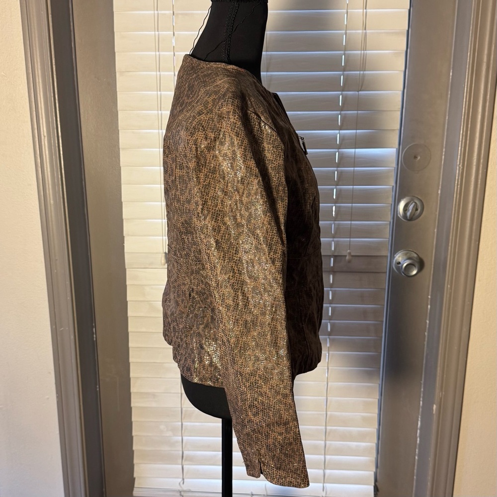 Brown Metallic Leopard Textured Zip-Front Women’s Jacket - Picture 3 of 12